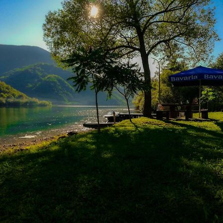 Hôtel Lake House Krndija à Jajce Extérieur photo